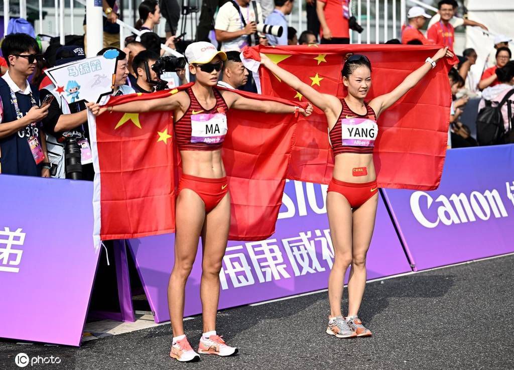 可是，他此时也不敢跟叶辰过分叫嚣。